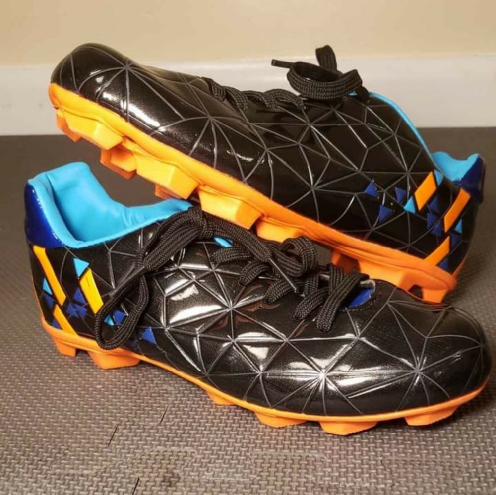 Classic Sport Youth Soccer Cleats + Shinguards